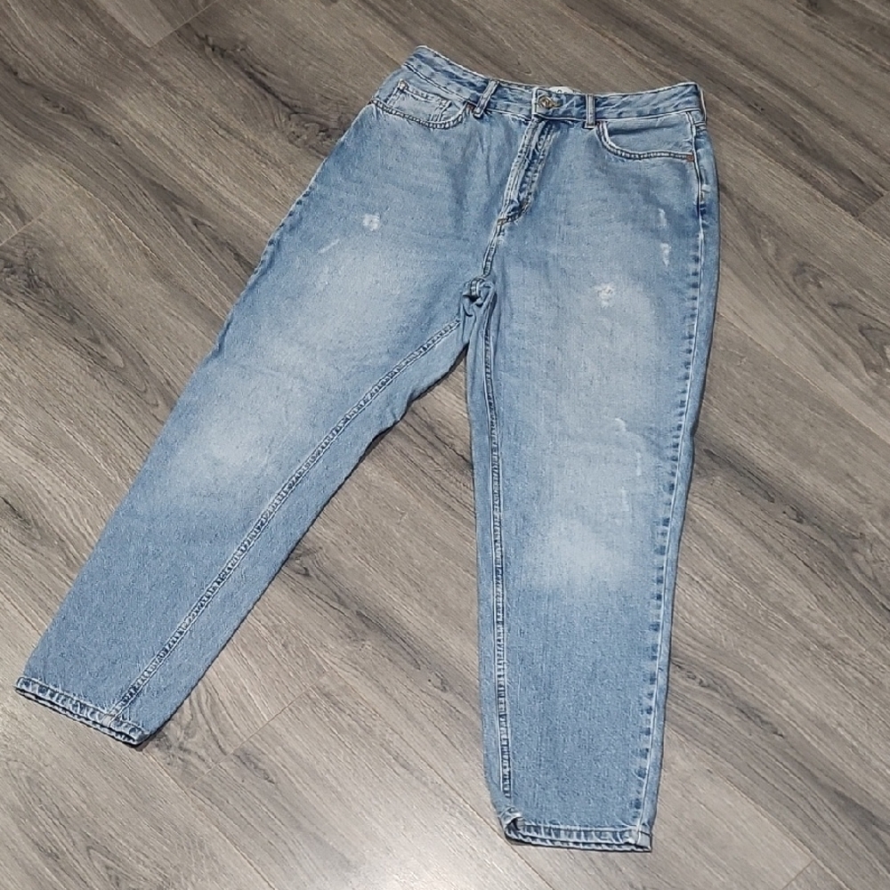 BDG Mom Med Wash High Waisted Jeans